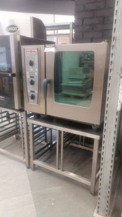 Пароконвектомат Rational Combi Master Plus 61 с подставкой