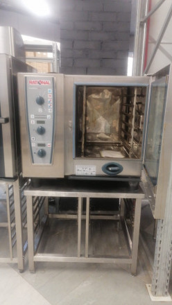 Пароконвектомат Rational Combi Master Plus 61 с подставкой
